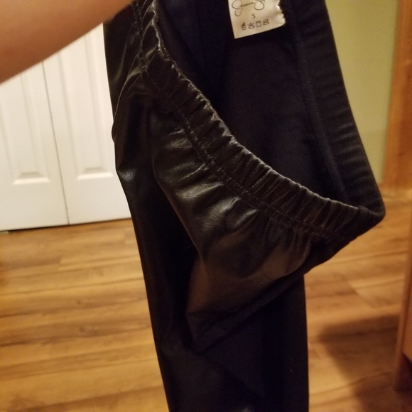 Jessica Simpson - Faux Leather Leggings Wmns szSm - Picture 3 of 7